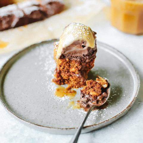 MESQUITE CASHEW CARAMEL BLONDIES