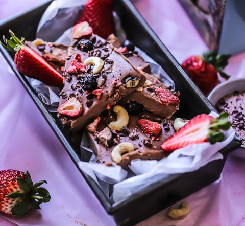 FUDGE MYLK CHOCOLATE