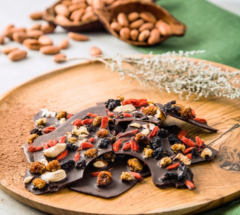 FOREST BERRIES CHOCOLATE BARK