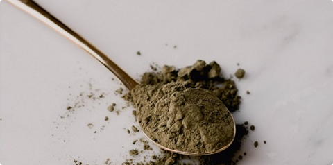 WHAT IS KRATOM?